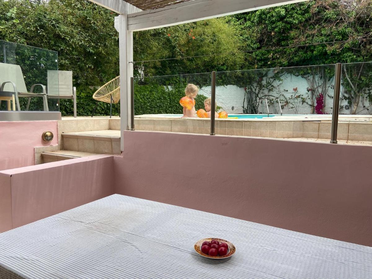 Villa Christina With Private Pool In Saronida, Near Stunning Beaches, Athens Airport & Sounio Zewnętrze zdjęcie